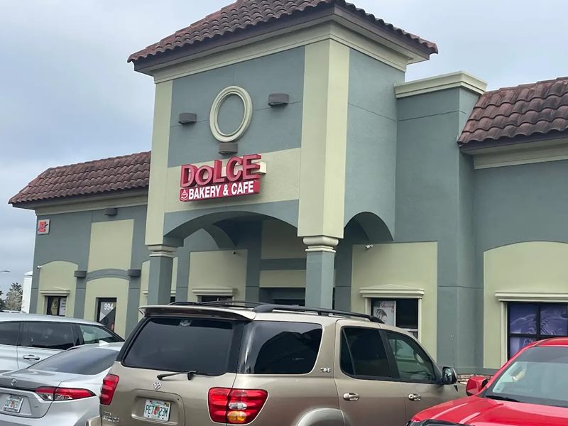 Dolce Bakery & Cafe exterior