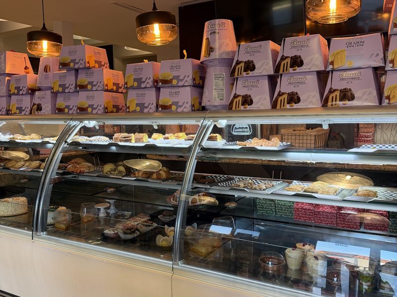 Dolce Bakery & Cafe food
